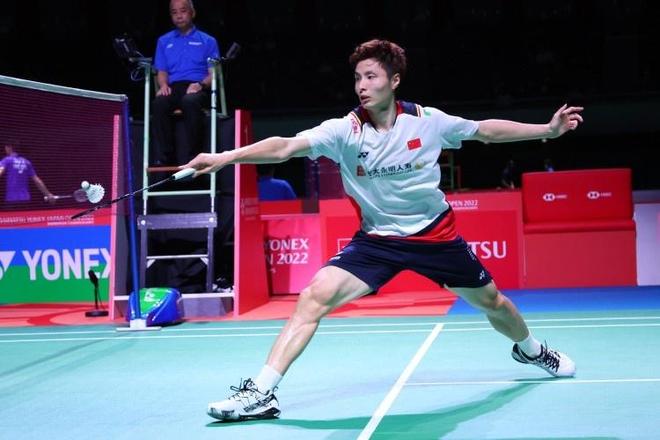 传向篮下空 传向篮下空