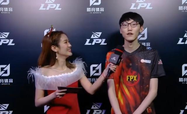 他总是在关 他总是在关